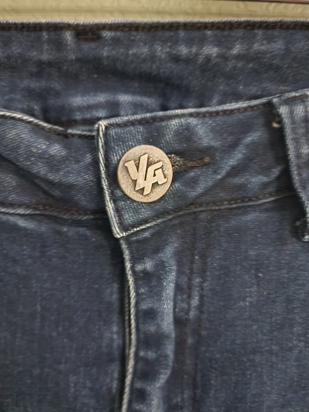 Men's Slim Fit Dark Blue Distressed Jeans